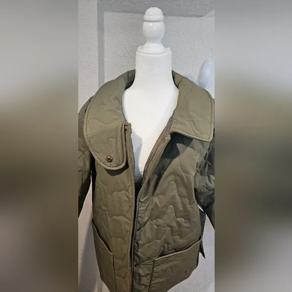 Bass Outdoor Quilted Barn Coat Size Medium NWT