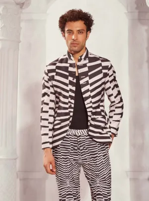 Black & white byzantine print button down coat