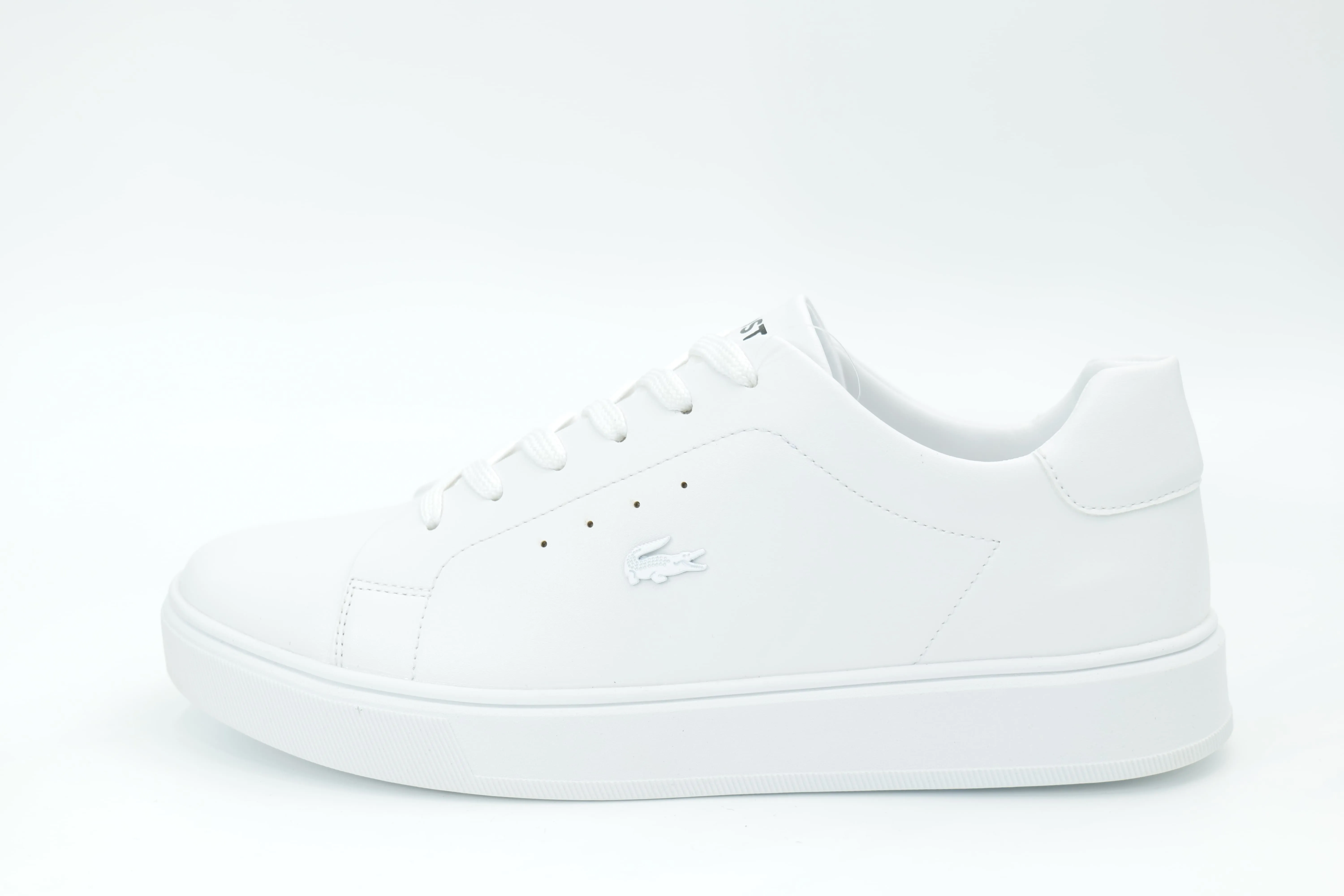 Casual sneakers