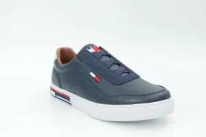 Casual sneakers