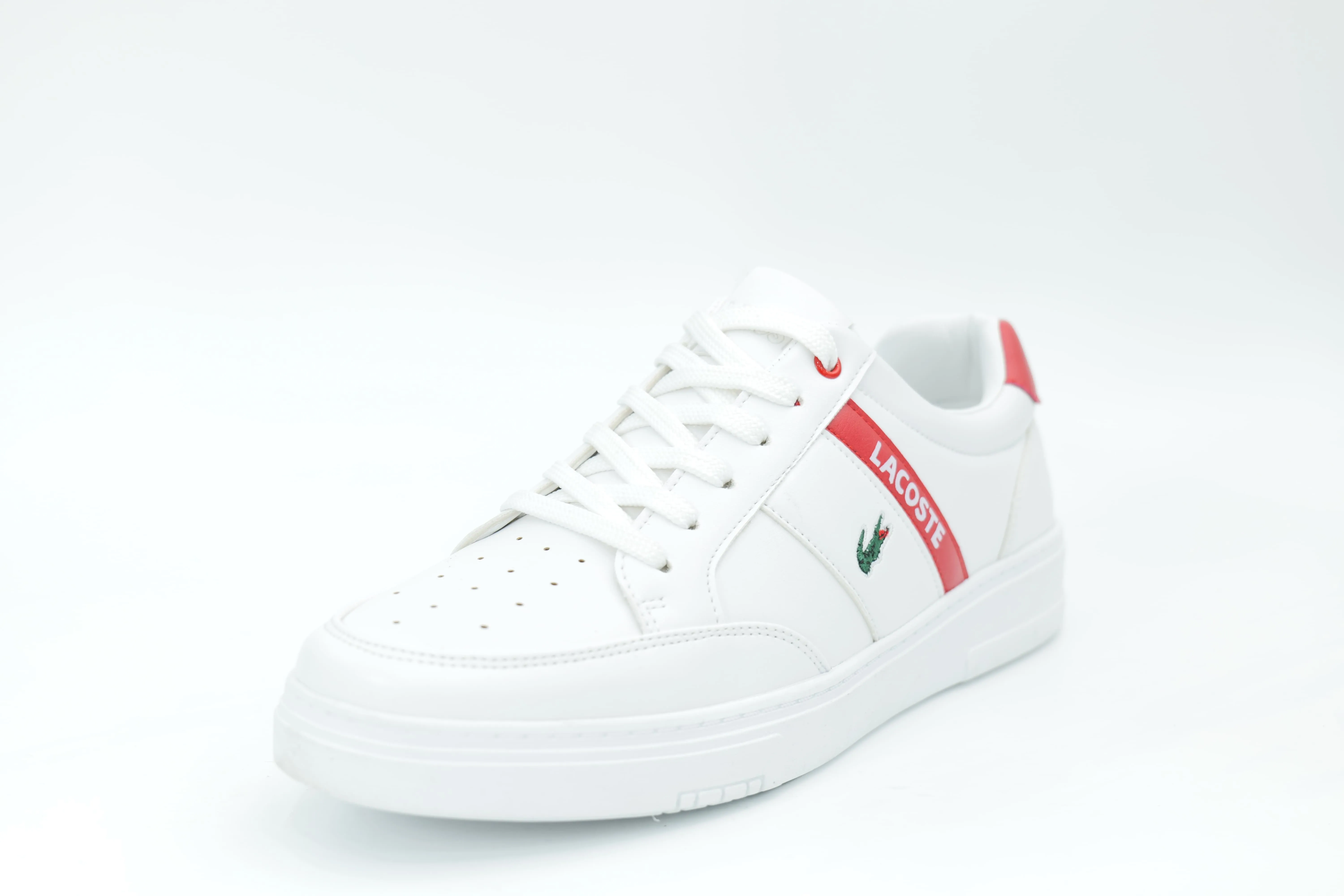 Casual sneakers