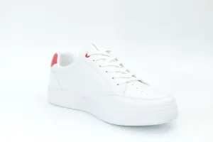 Casual sneakers
