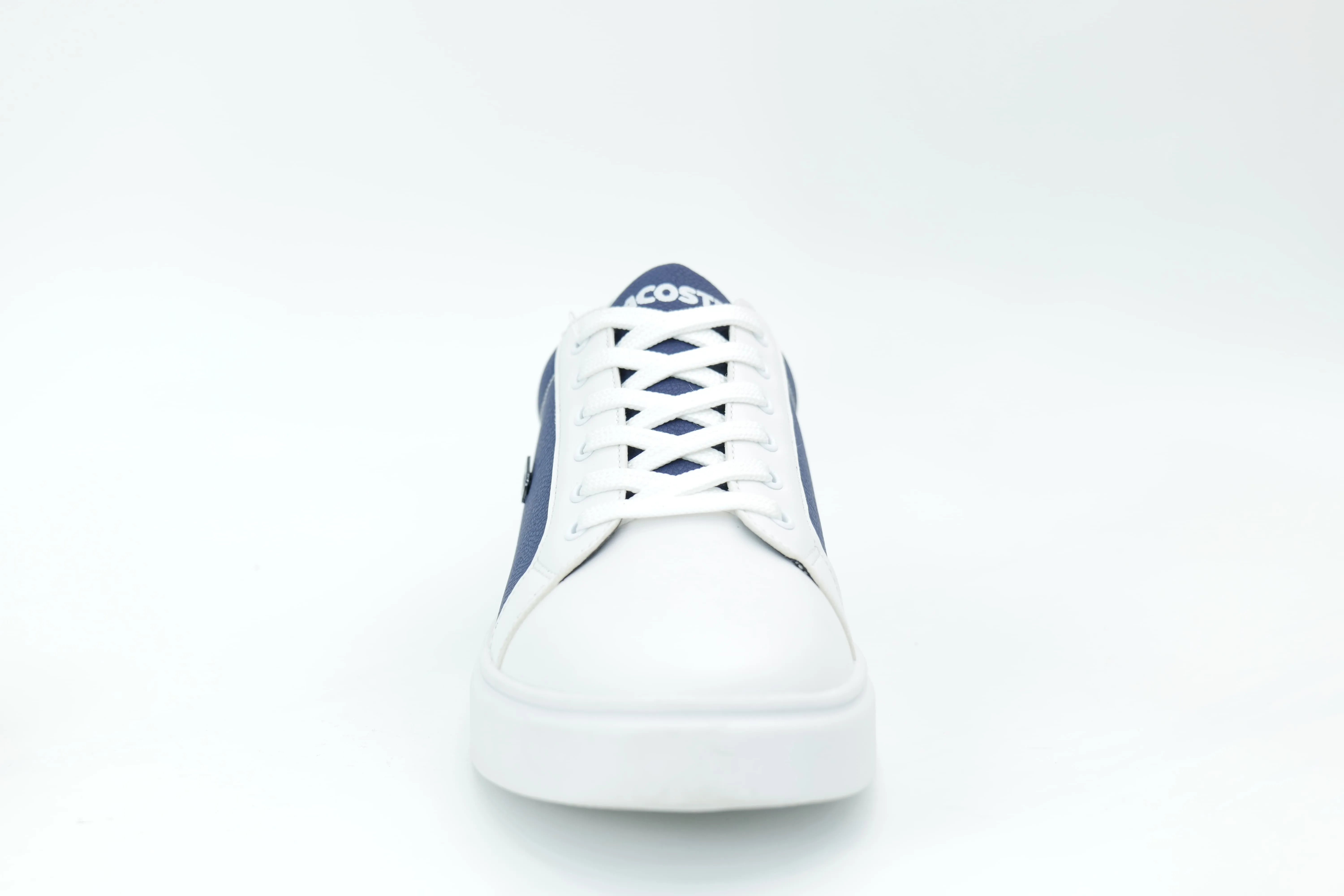 Casual sneakers