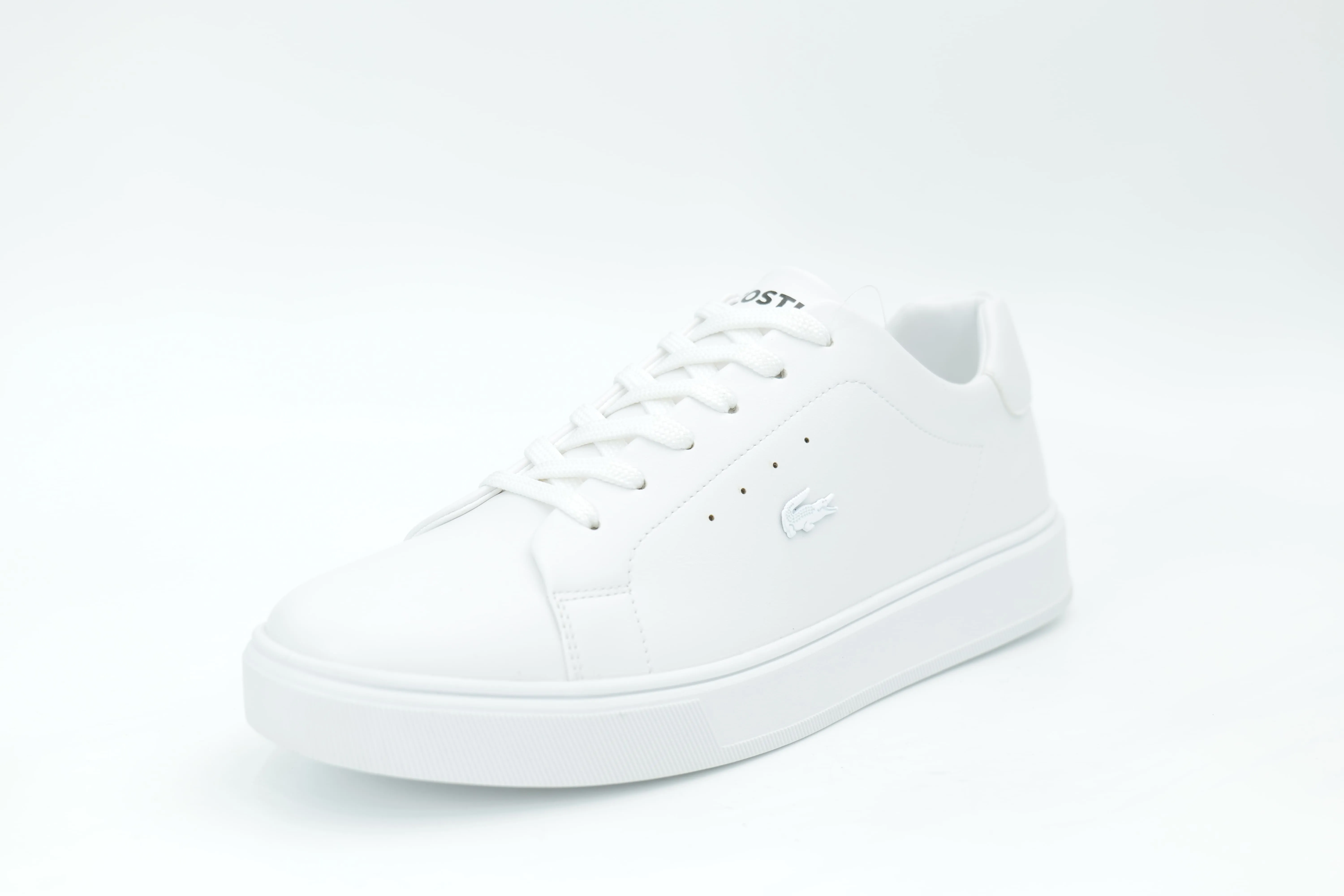 Casual sneakers
