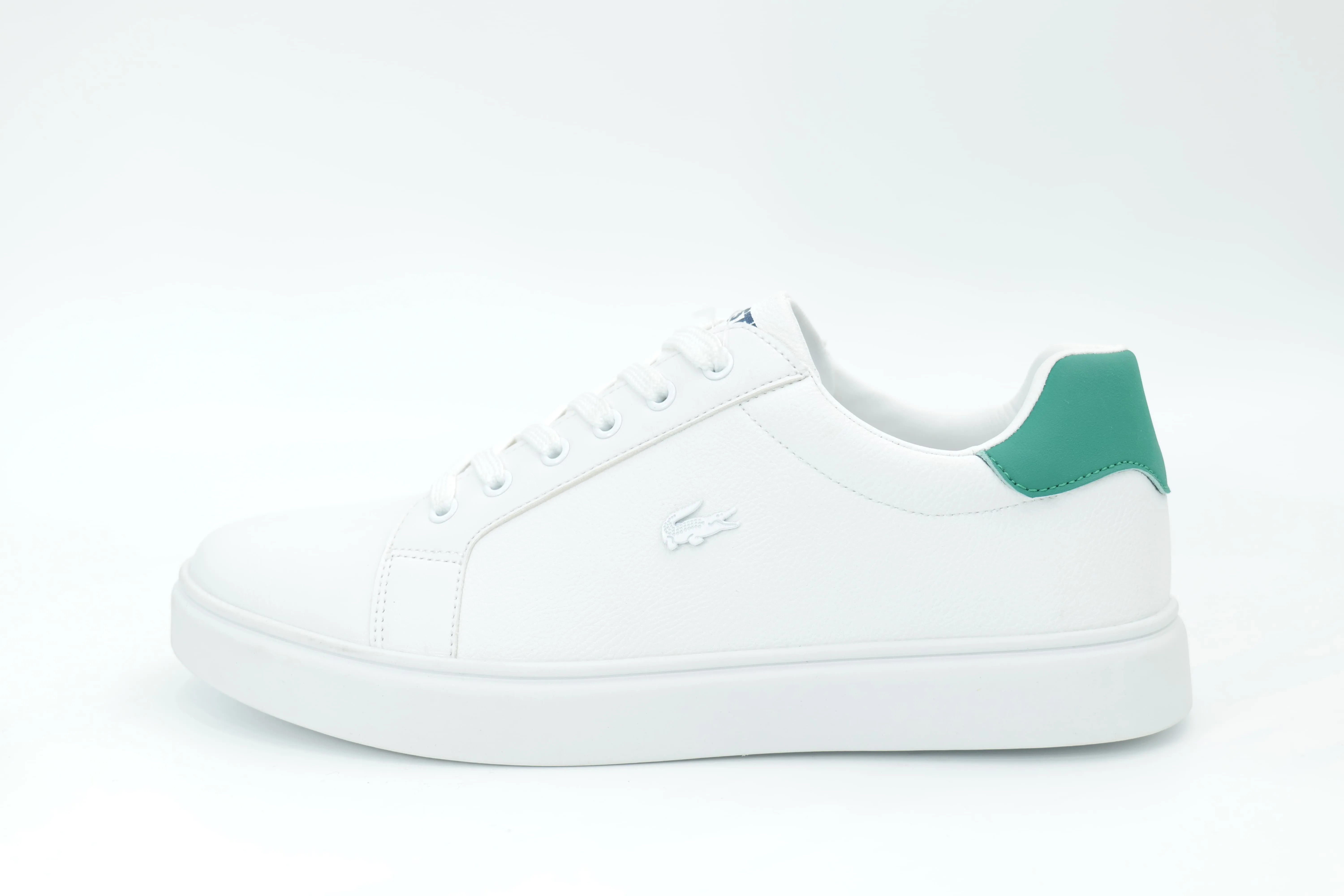 Casual sneakers