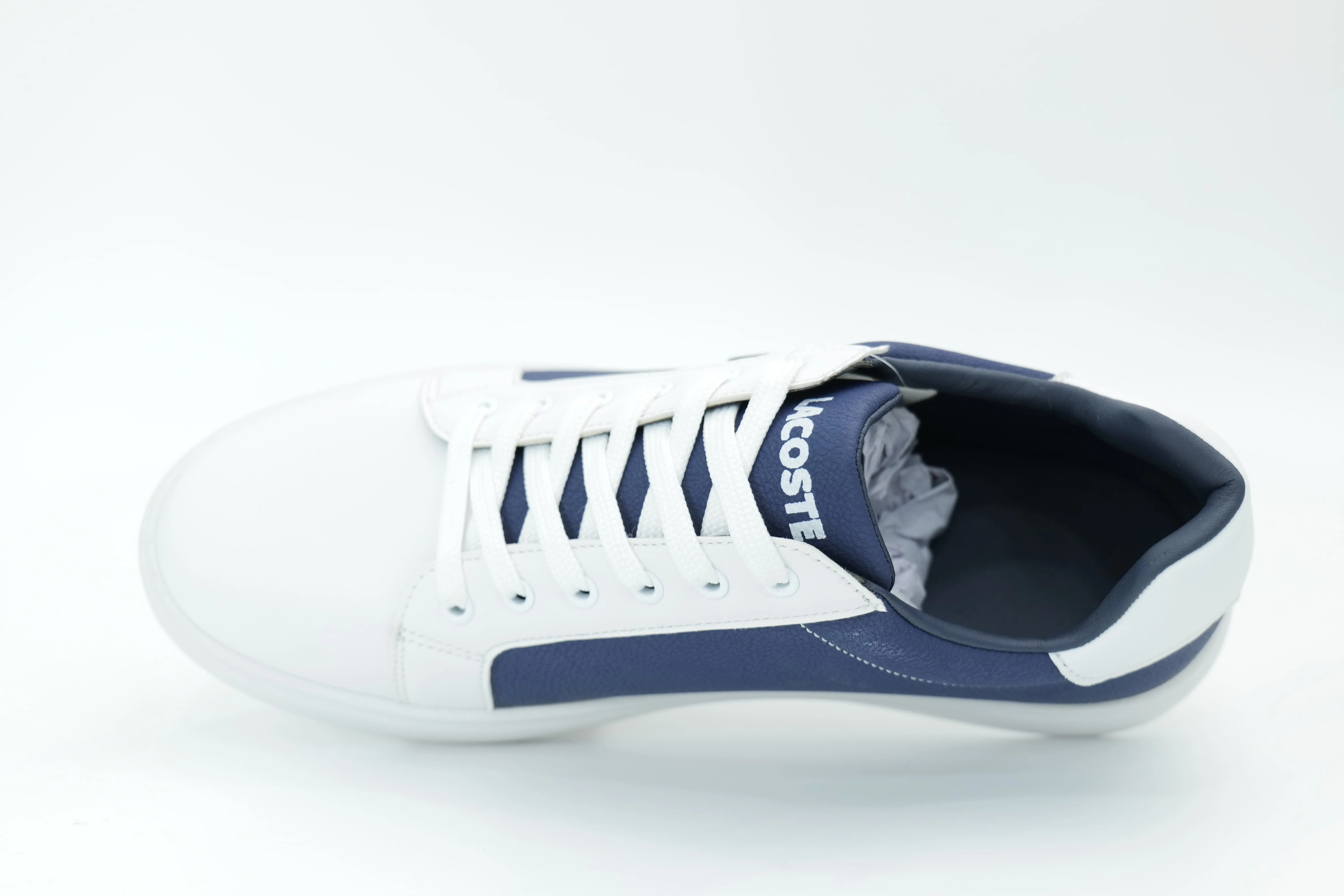 Casual sneakers
