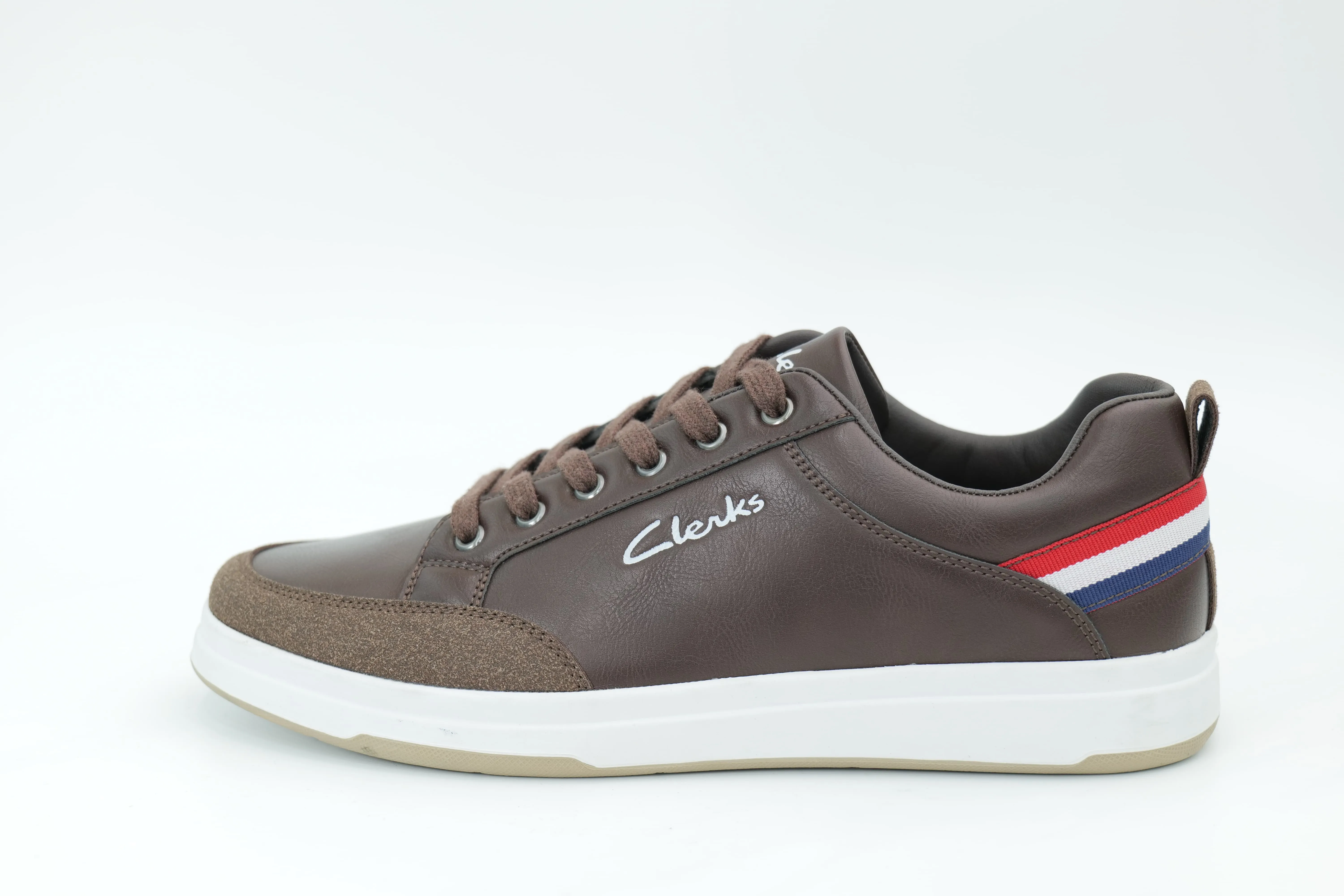 Casual sneakers