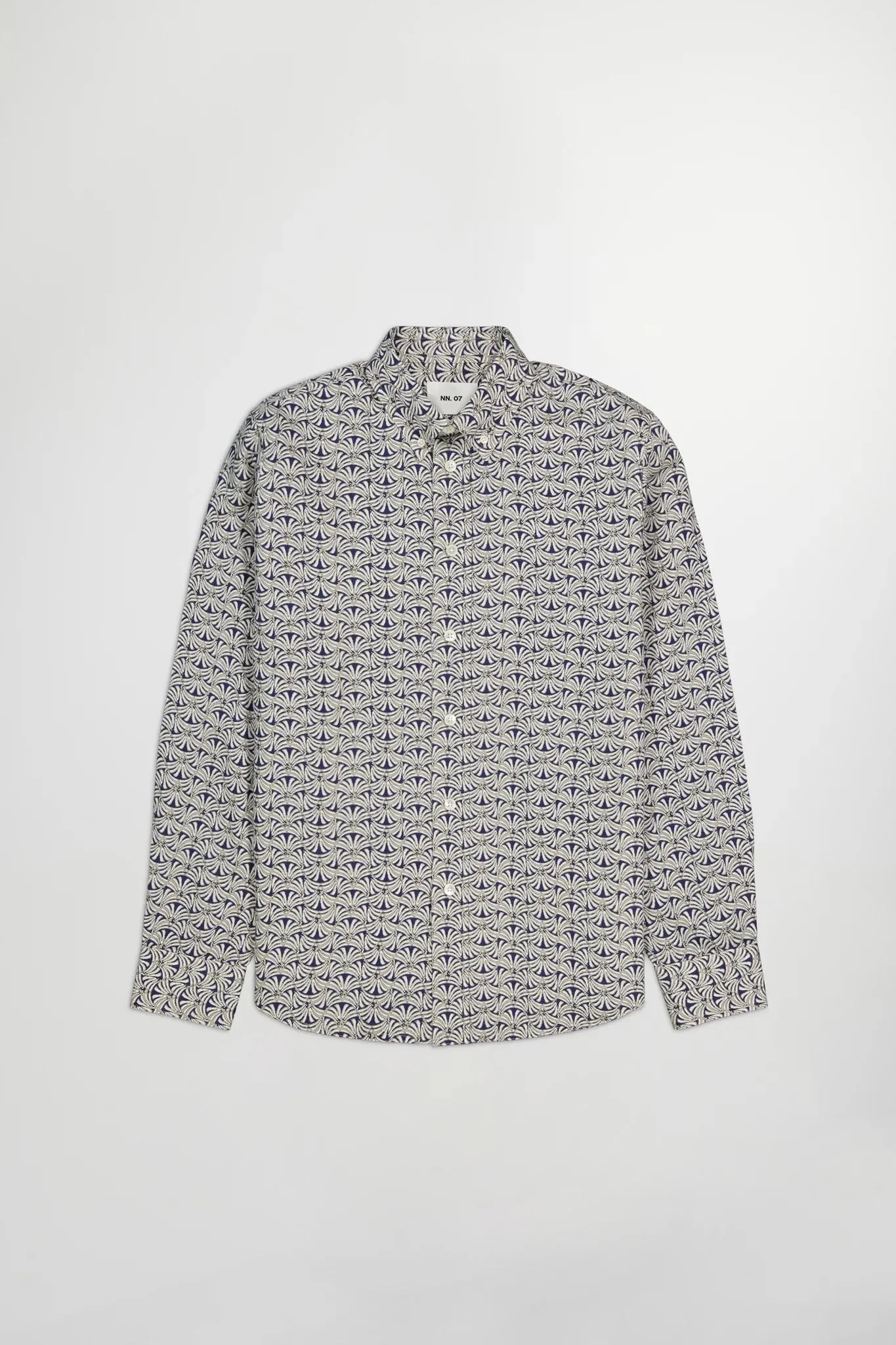 Colby 5709 Taupe-Navy Allover Print