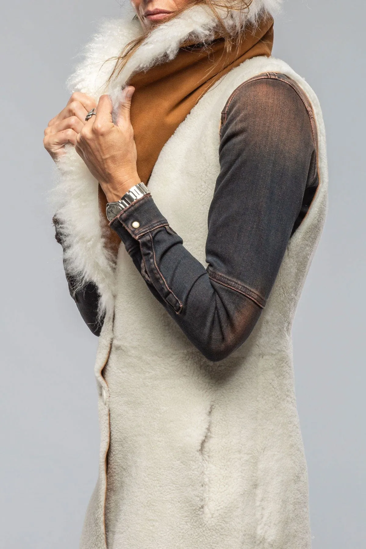 Elsa Long Reversible Shearling Vest In Ice