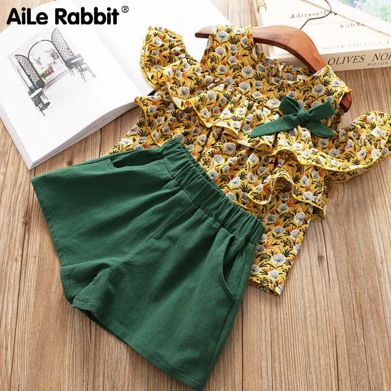 Girl Floral Sleeveless T-shirt Solid Shorts 2PCS Suit Fashion 3-7T