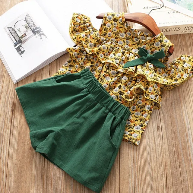 Girl Floral Sleeveless T-shirt Solid Shorts 2PCS Suit Fashion 3-7T