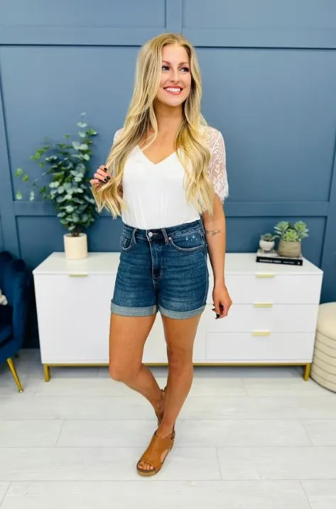 High-Waisted Denim Shorts | Cuffed Hem | Classic and Comfortable