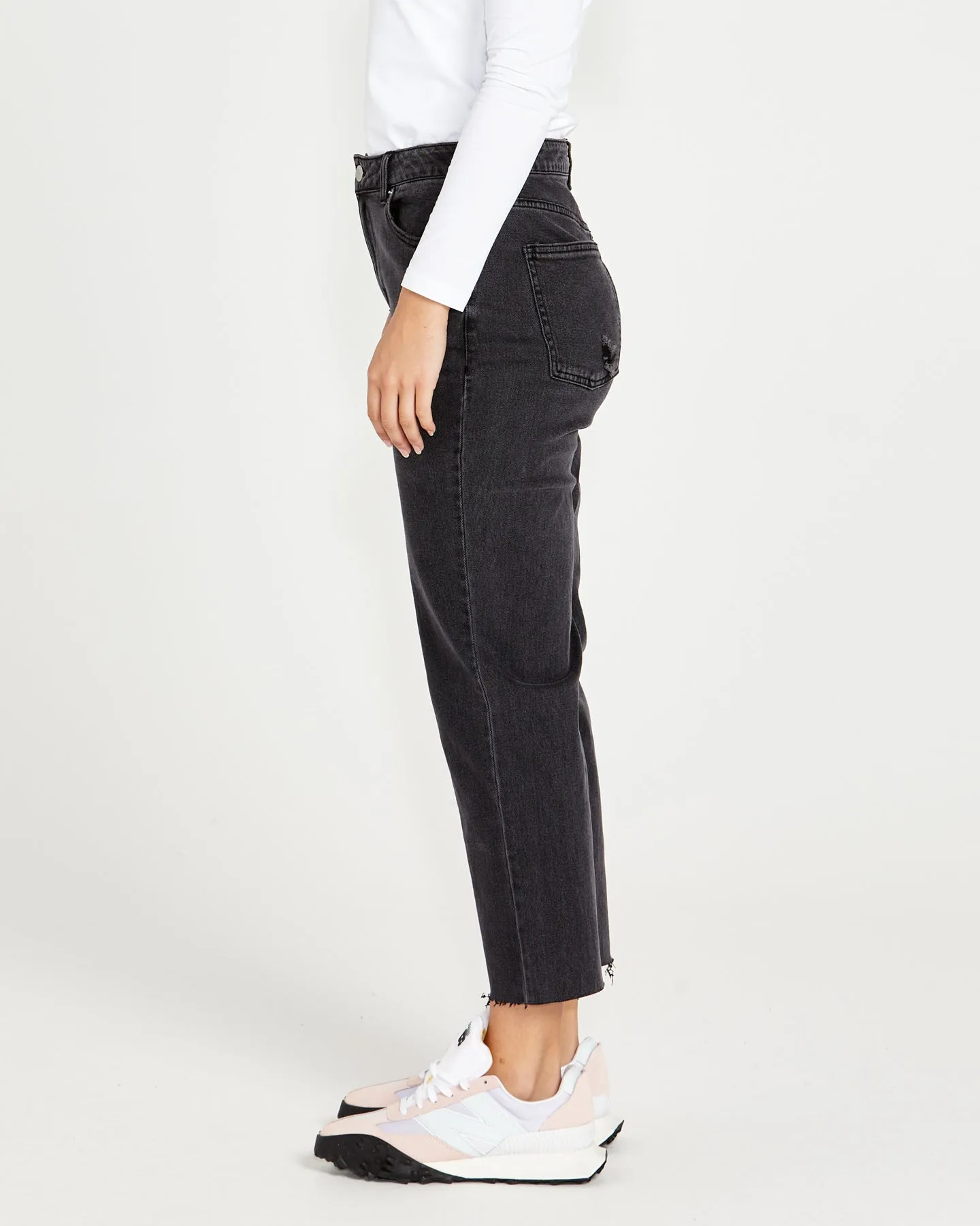 Mavourne Straight Leg High Waist Distressed Denim Jeans - 82 Wash Black