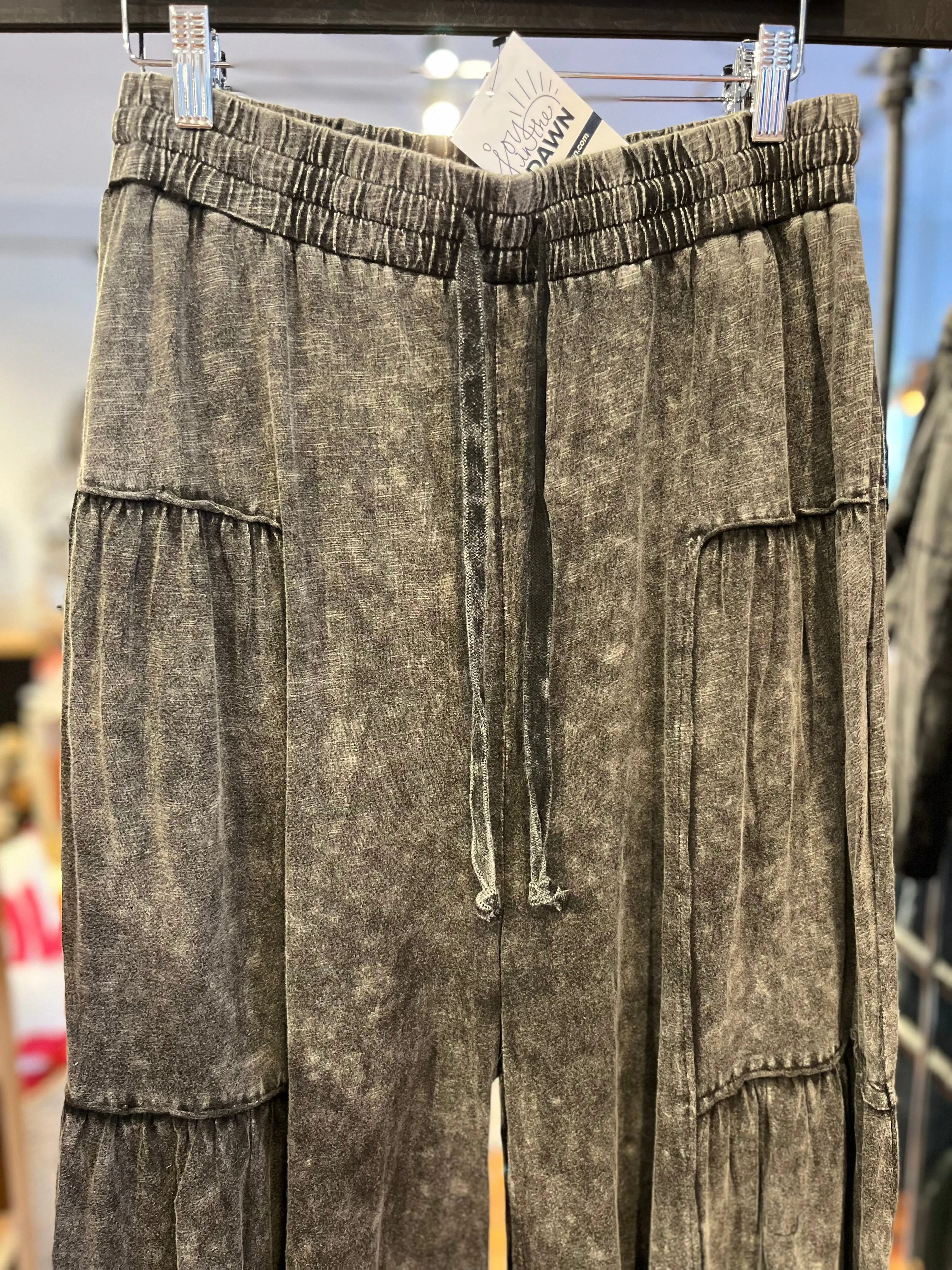 Mineral Washed Wide Leg Pants- Black