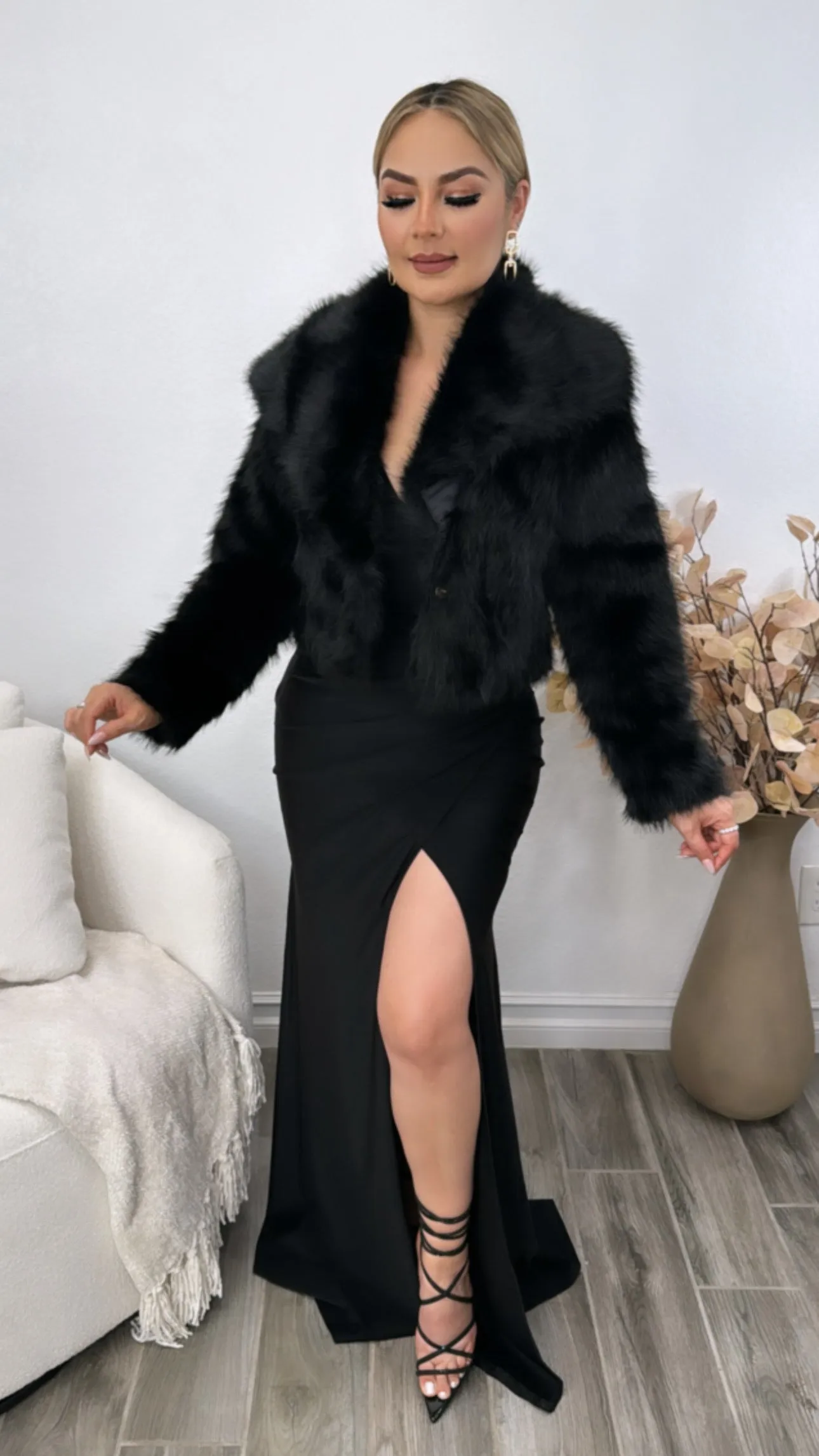 MISTY BLACK COAT