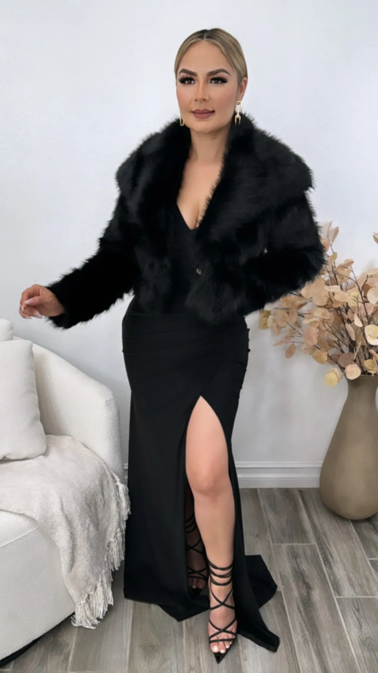 MISTY BLACK COAT