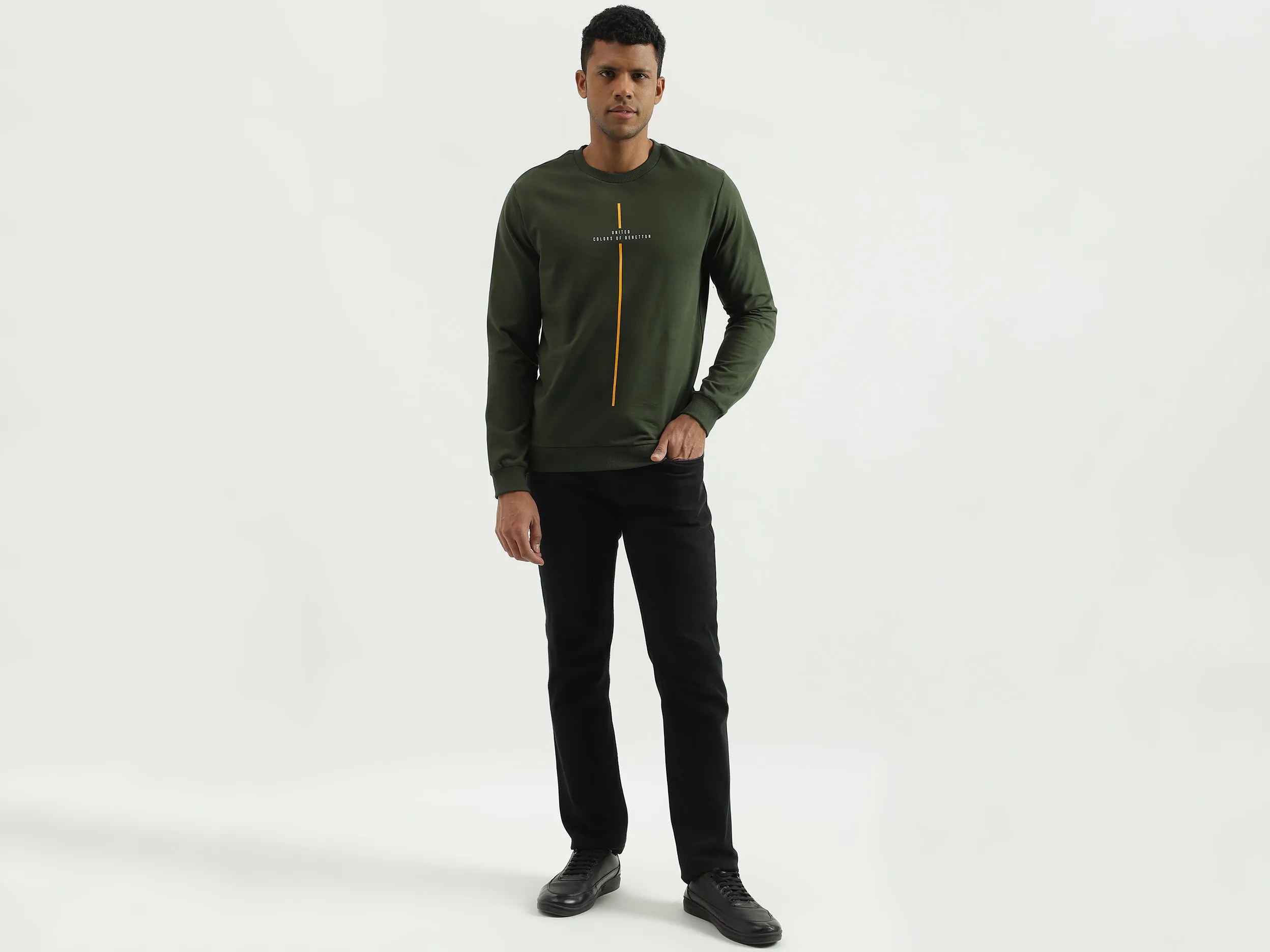 Regular Fit Round Neck Solid Sweatshirt