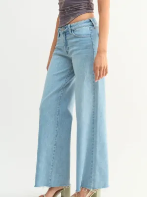 RELAXED WIDE LEG JEAN