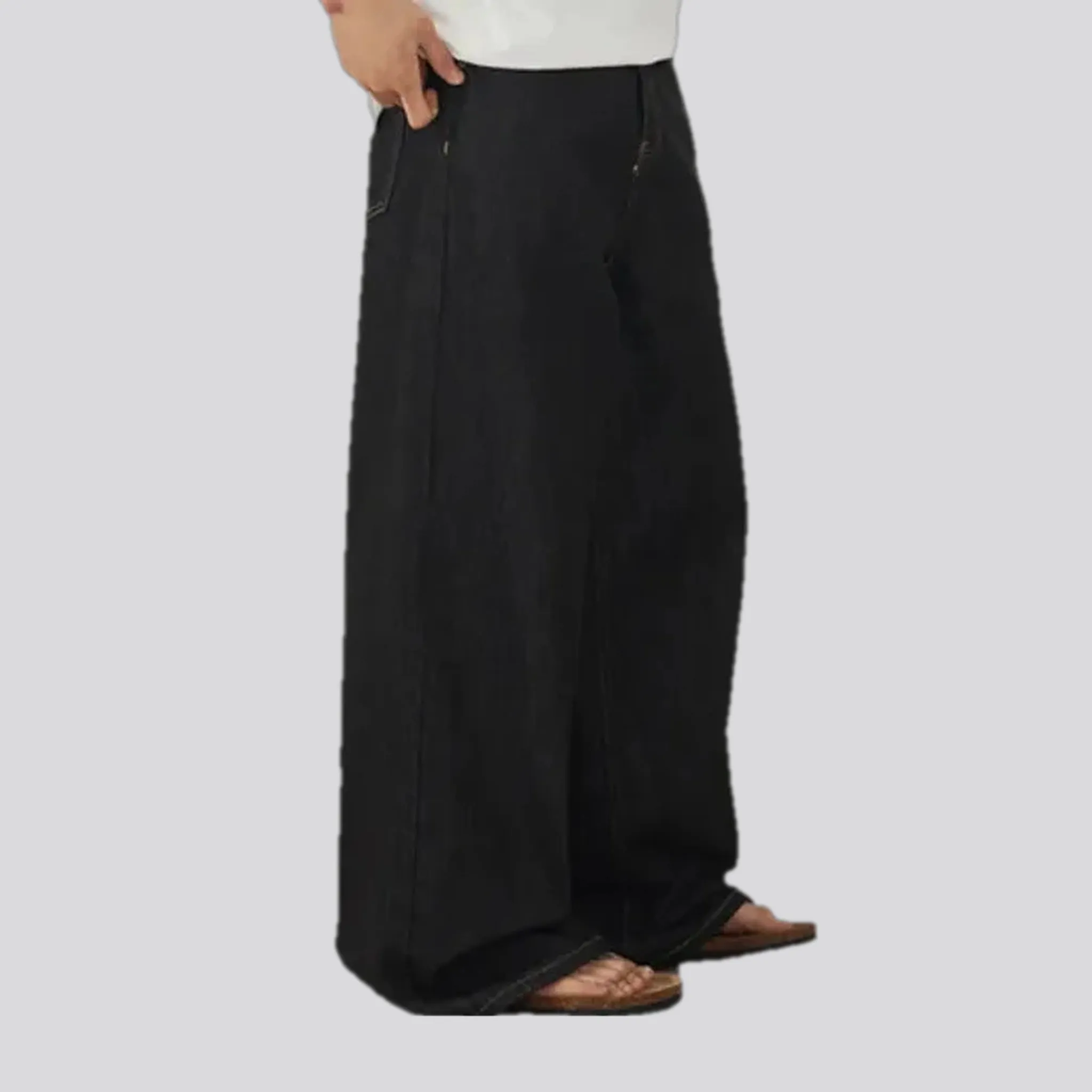 Retro style mid-waist wide men's jeans