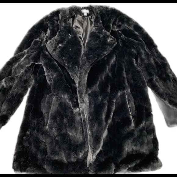 She   Sky Faux Fur Jacket Size Med Large NWT Black