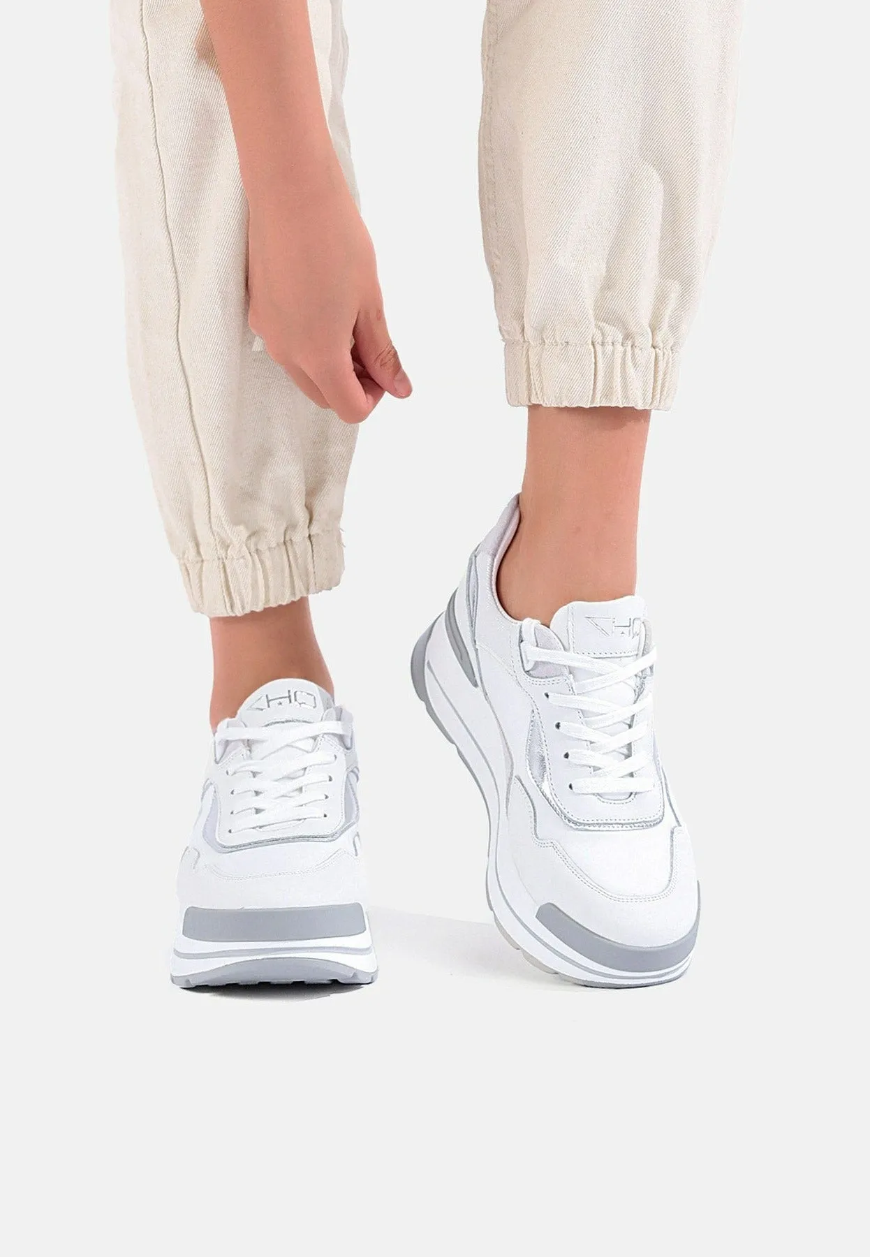 Sneakers QH7024