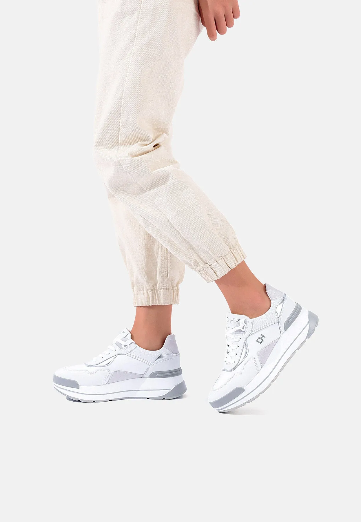 Sneakers QH7024