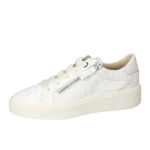 Sneakers, Wit