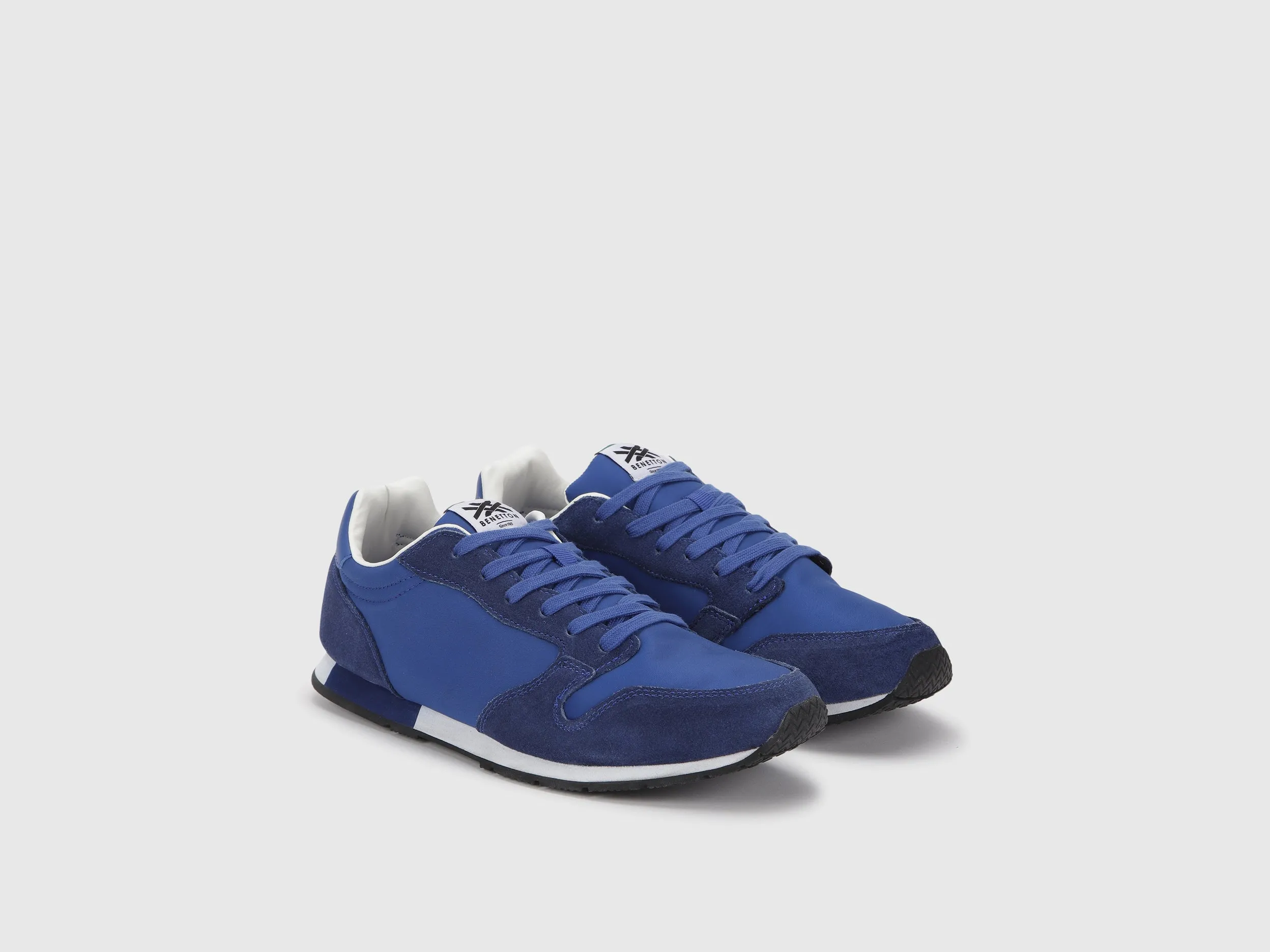 Solid Solid Casual Sneakers
