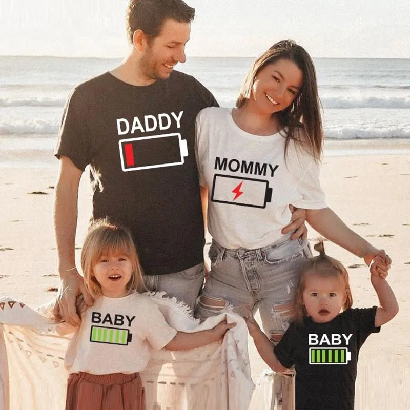 Summer Family Matching Outfits Look Daddy Mommy and Me T-shirt