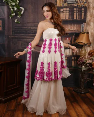 The Pink and White Kurti