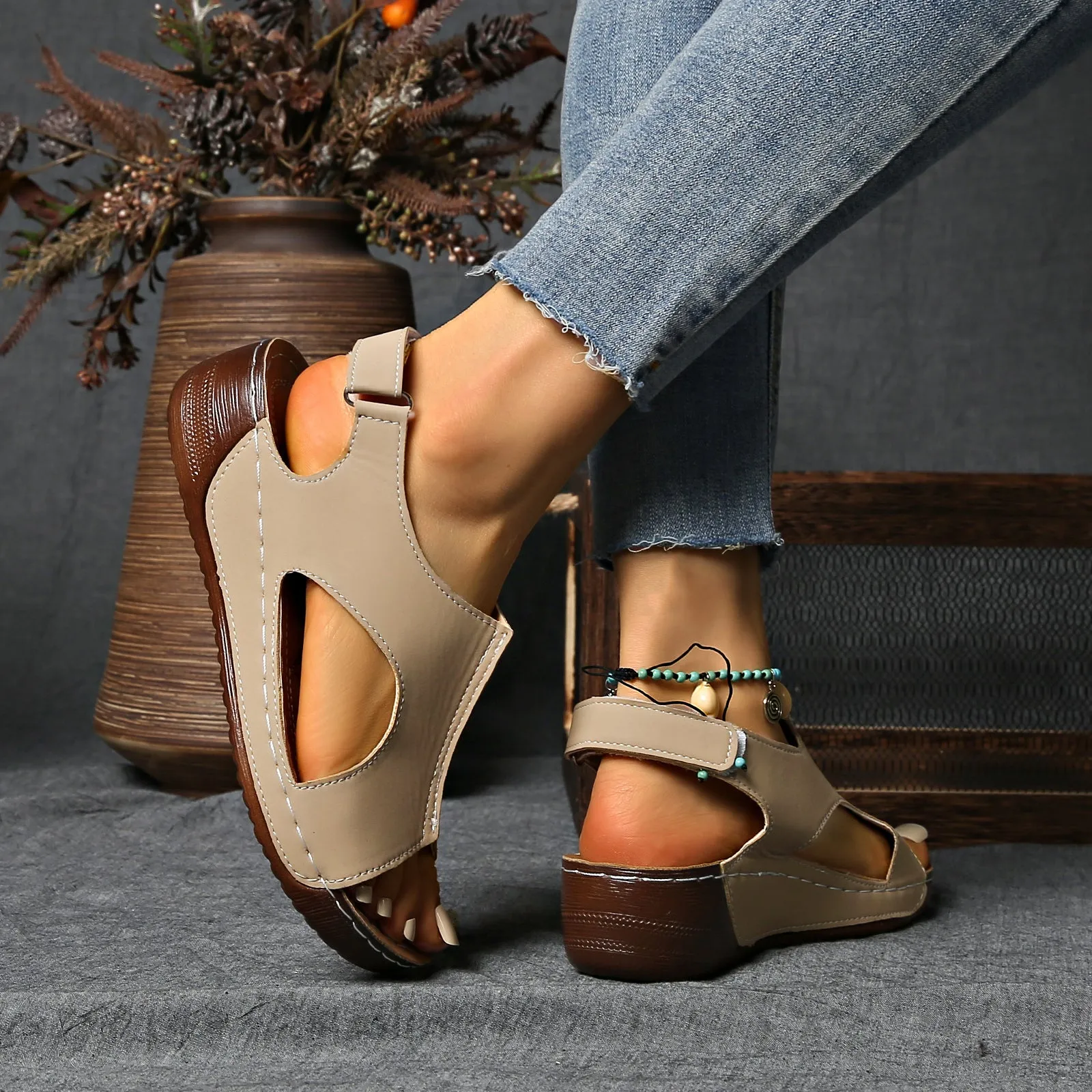 Wendy - Casual leather orthopedic sandals