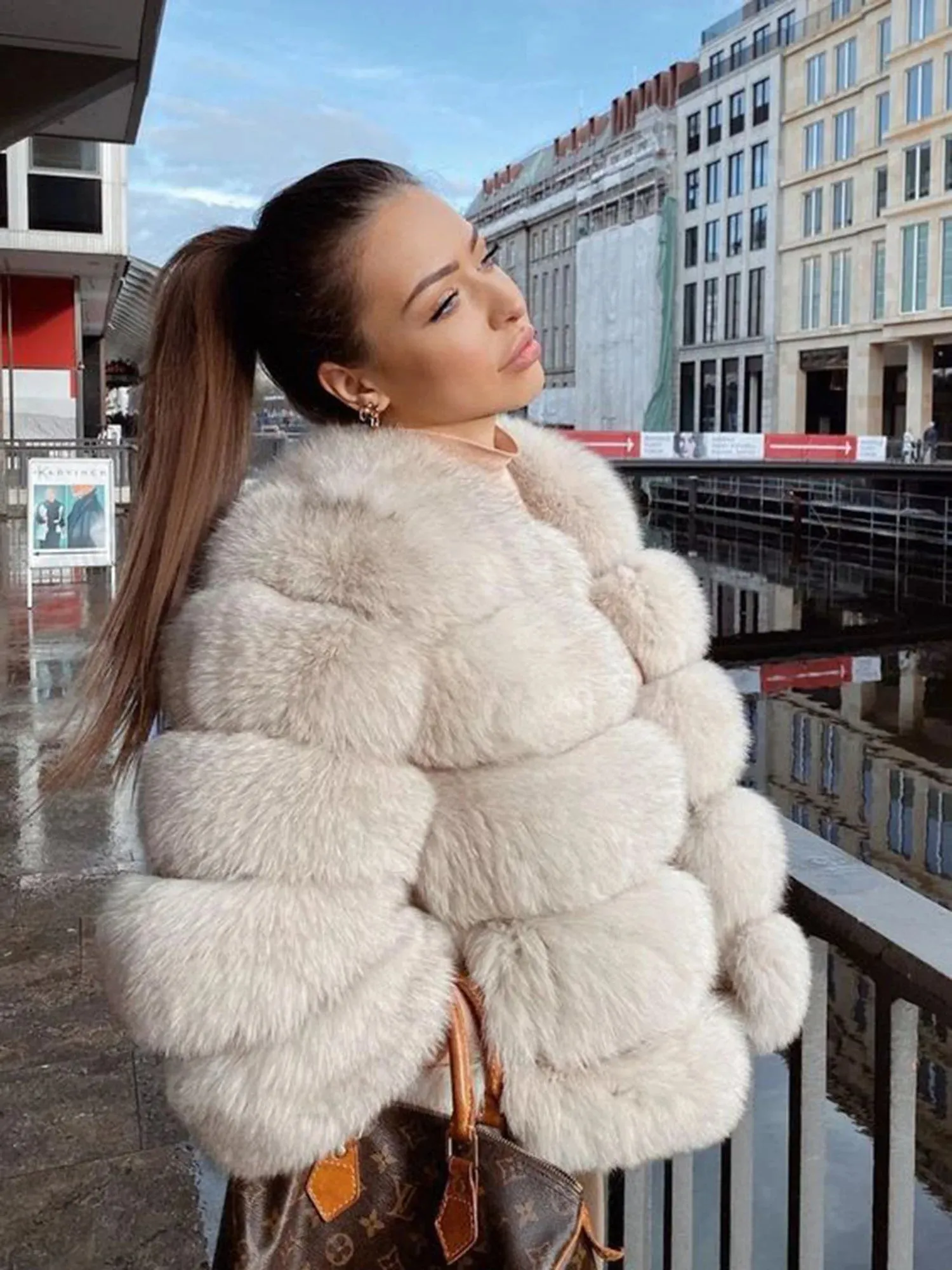 Women's Fashion faux fur coat super hot Autumn Winter women short Faux fox fur fluffy jacket high quality 7xl Ladies furry coats