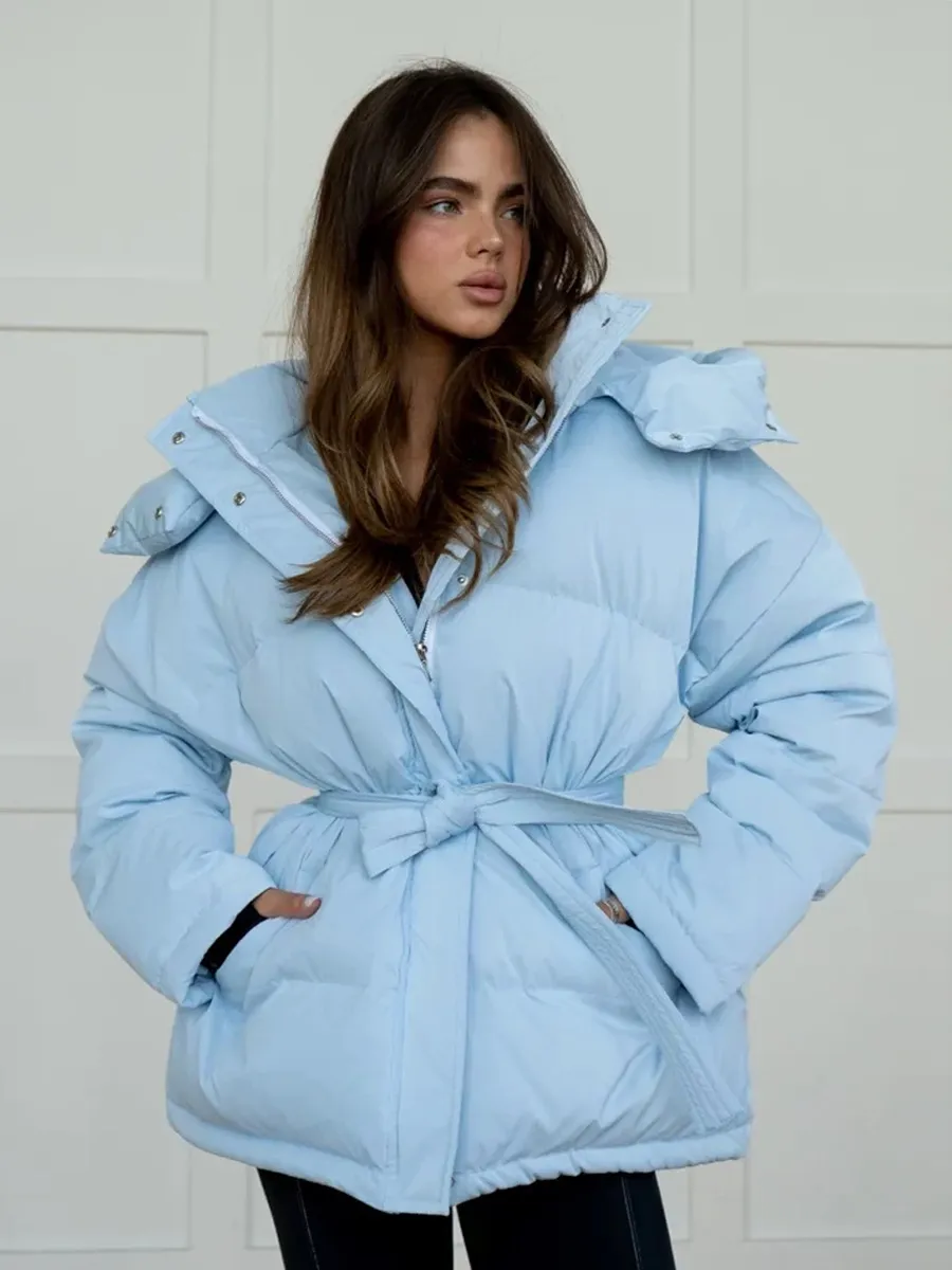 Women’s Fashionable Short Thick Puffer Coat with Belt