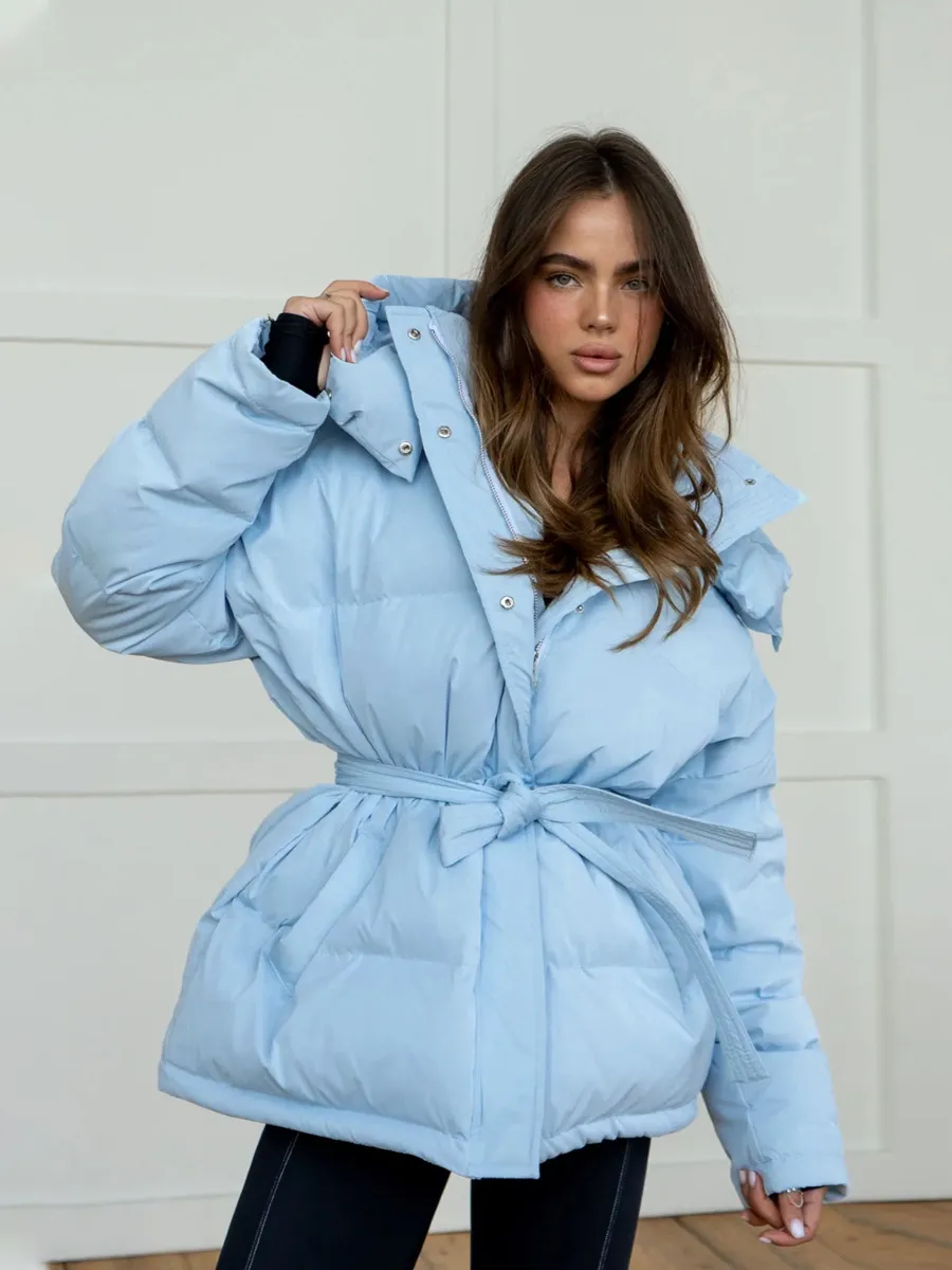 Women’s Fashionable Short Thick Puffer Coat with Belt