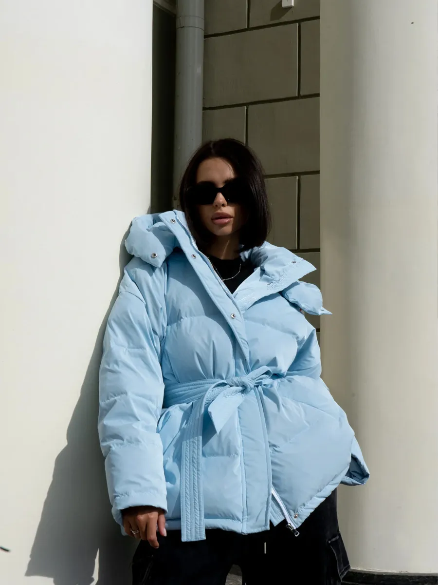 Women’s Fashionable Short Thick Puffer Coat with Belt