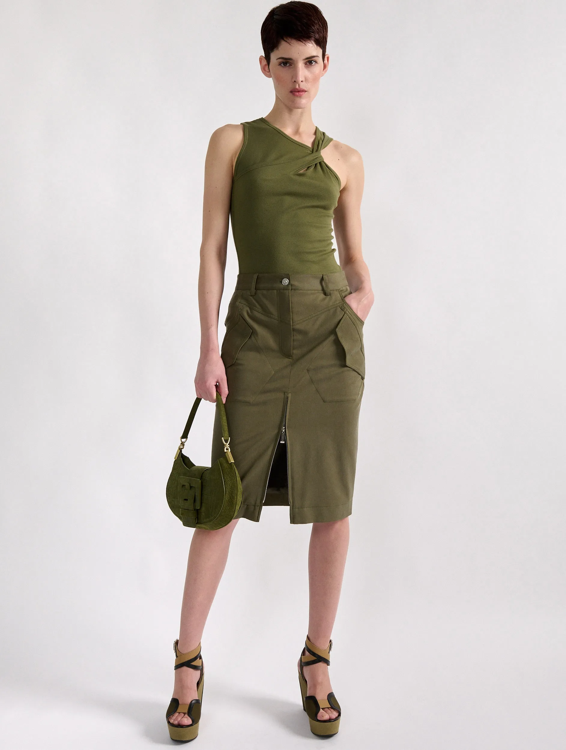 Zipped pencil skirt in khaki stretch gabardine